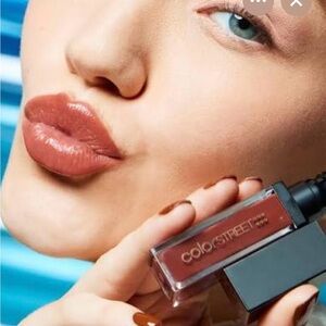 Color Street Hy-Gloss lip oil - mocha